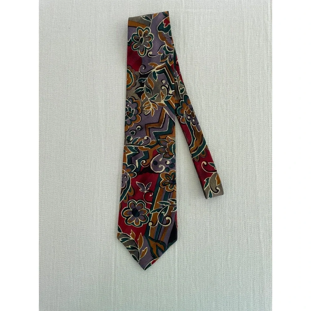 Vintage DON LOPER* BEVERLY HILLS Men's Tie Multi-Color Floral, 100% Italian Silk